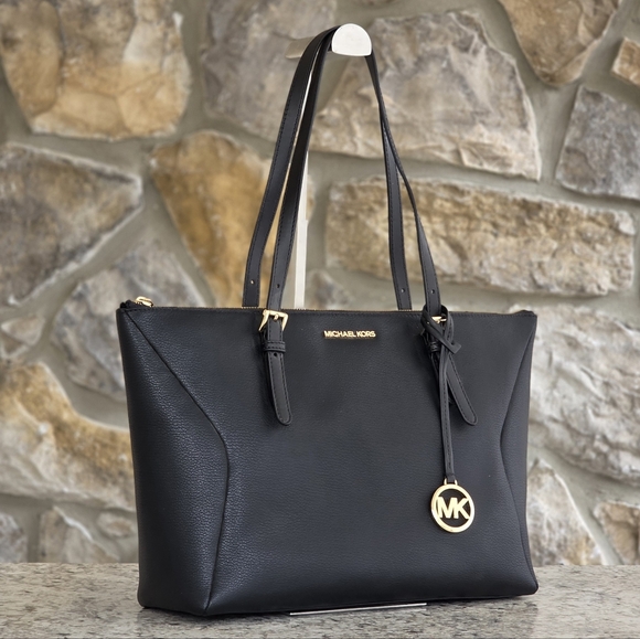 Michael Kors Coraline Large Black Shoulder Bag - Picture 1 of 7